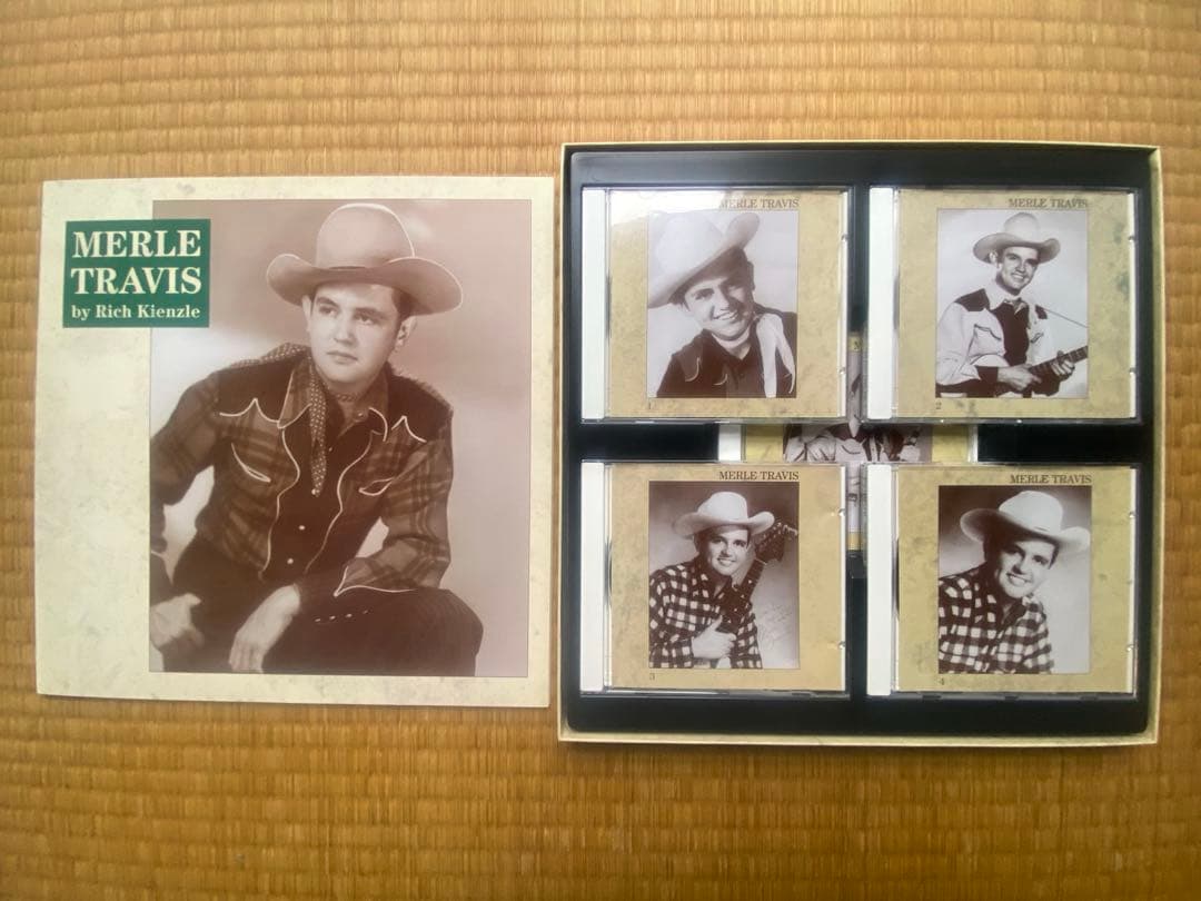 Merle Travis ５枚組CDボックス　豪華ブックレット付き