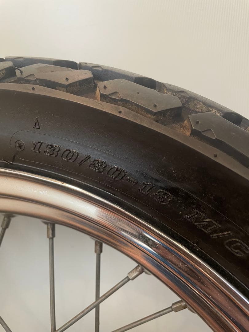 グラストラッカー18インチ スポークホイール