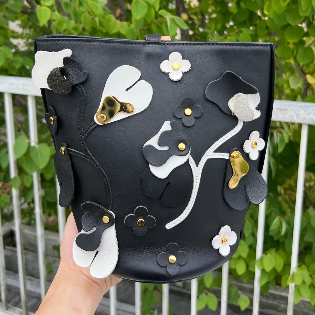 最終✨メアリオルターナ　フラワー装飾 バケツ型レザーバッグ