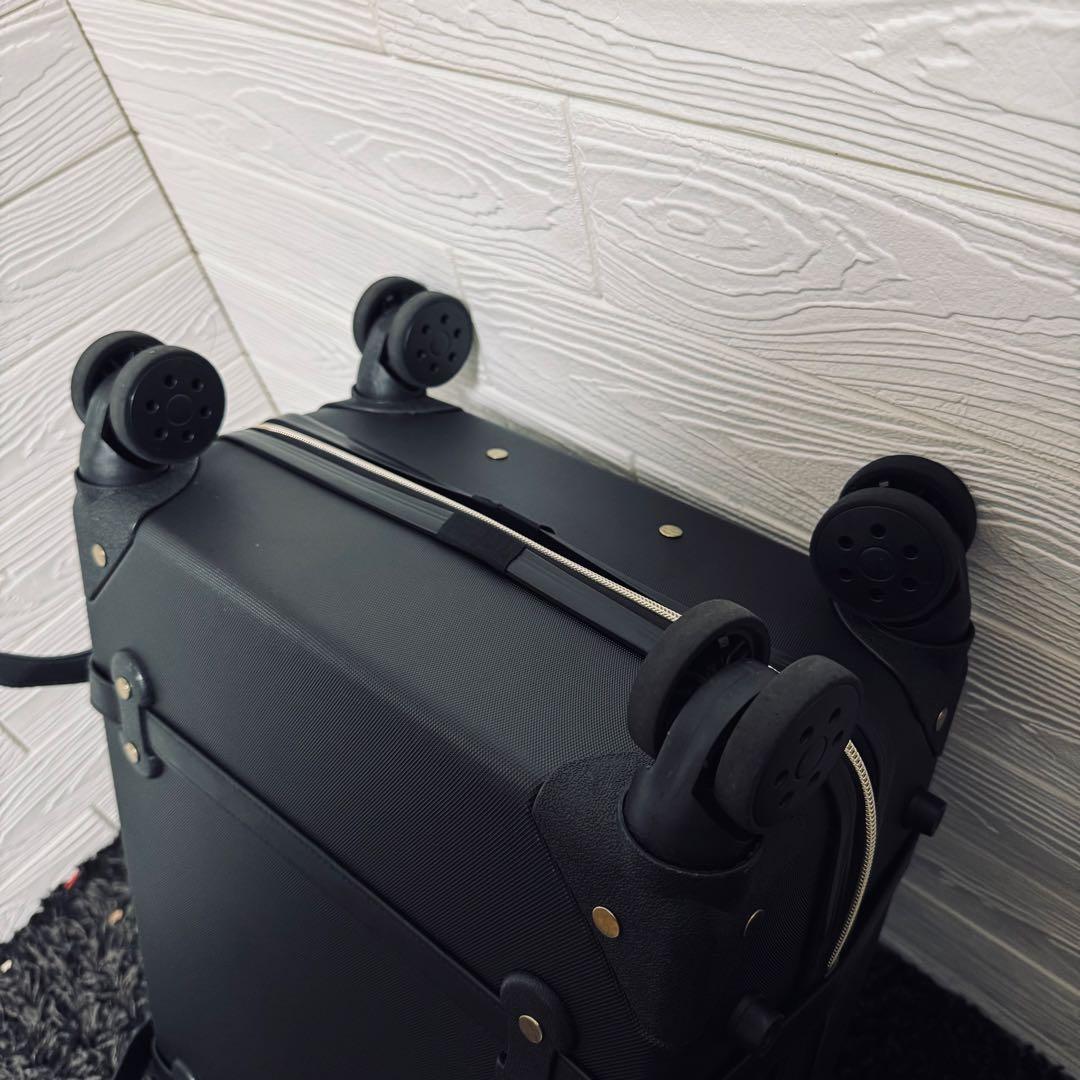 ま*ろ様 限定品　サンリオ　キャリーケース　スーツケース　　おめかし天使　マイメ