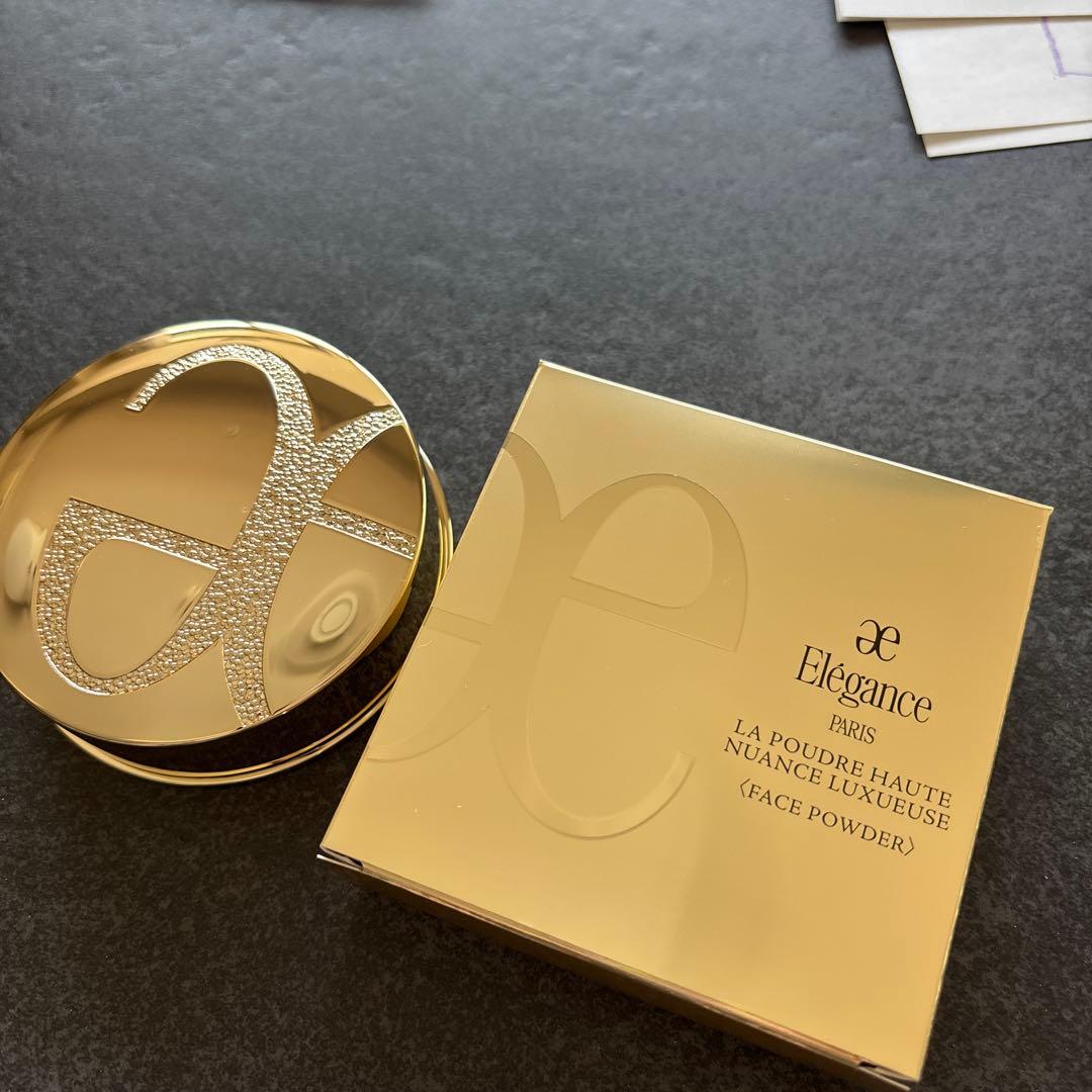 新品　Elegance プレストパウダー マルチカラー