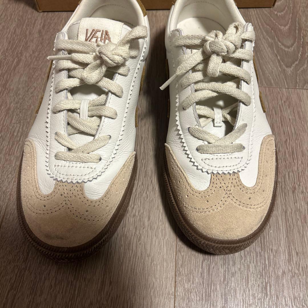 Veja VOLLEY スニーカー ホワイト×テント×バーク39