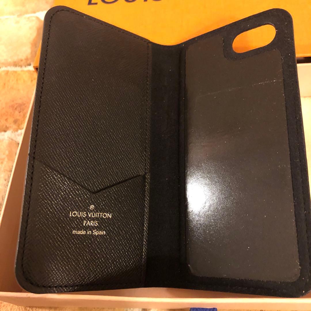 LOUIS VUITTON 手帳型ケース　iPhone7、8