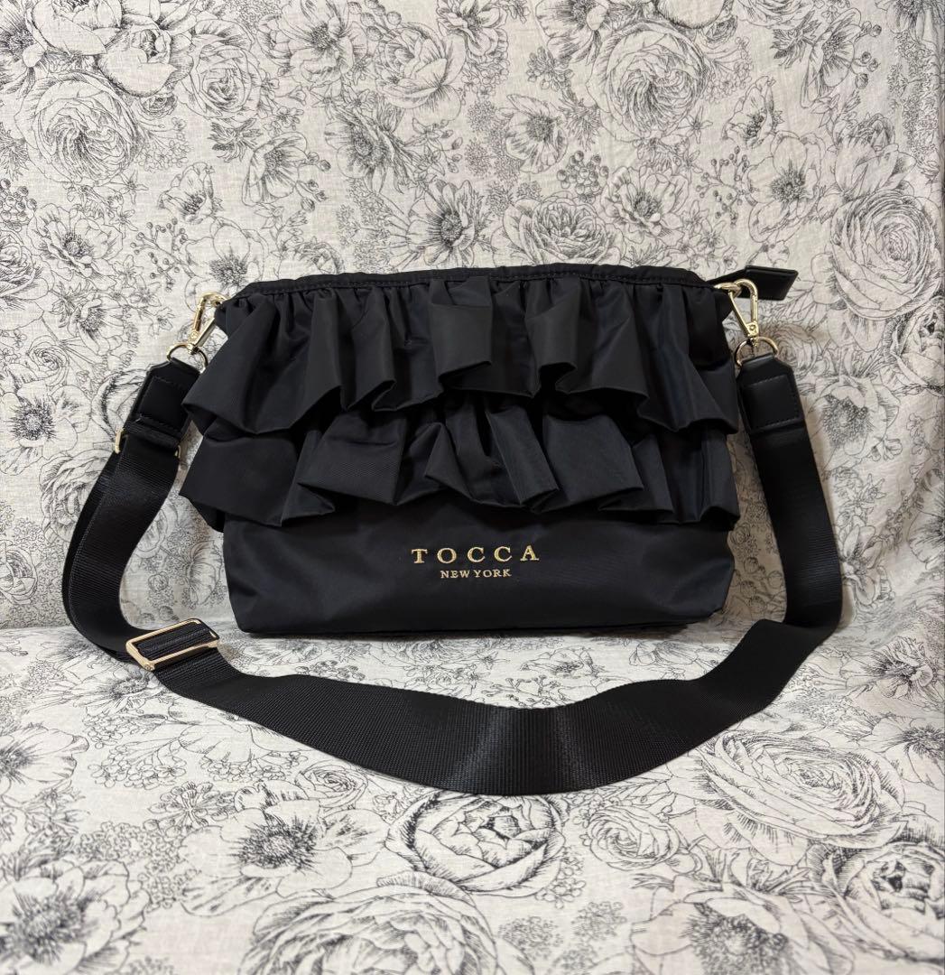 トッカ　FRILL POCHETTE ポシェット　ブラック