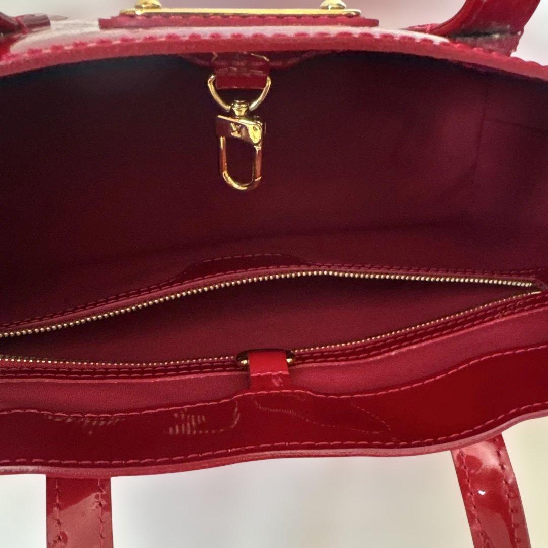 ルイヴィトン ヴェルニ ウィルシャーPM ミニトートバッグ レッド