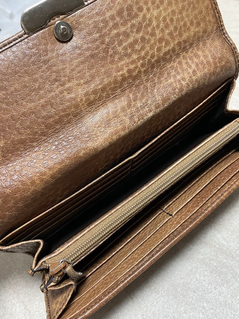 GUCCI ブラウンレザー長財布