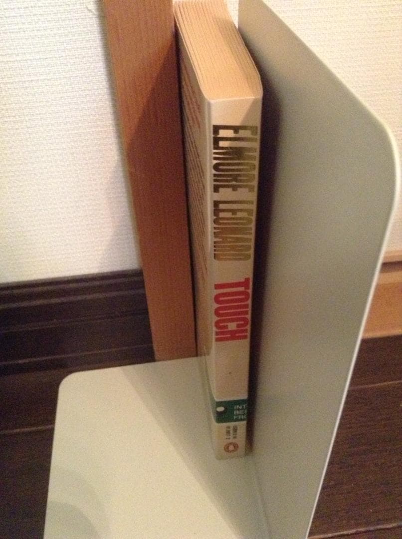 エルモア　レナード　ELMORE LEONARD TOUCH　英語 洋書