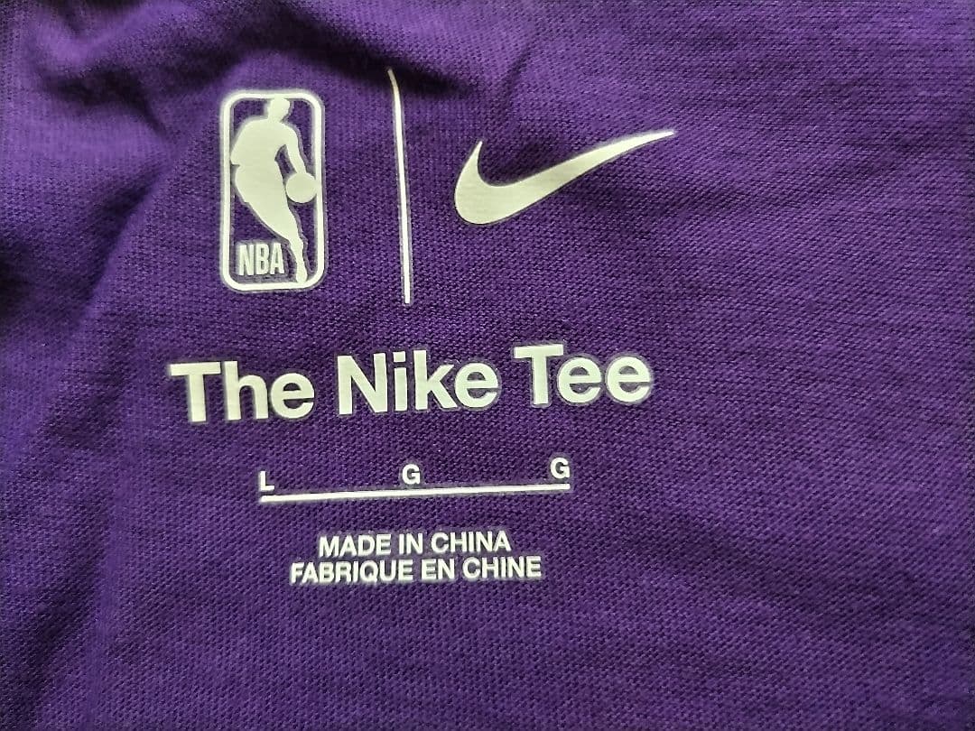 ロサンゼルスレイカ一ズ エッセンシャル ジョーダン NBA Tシャツ