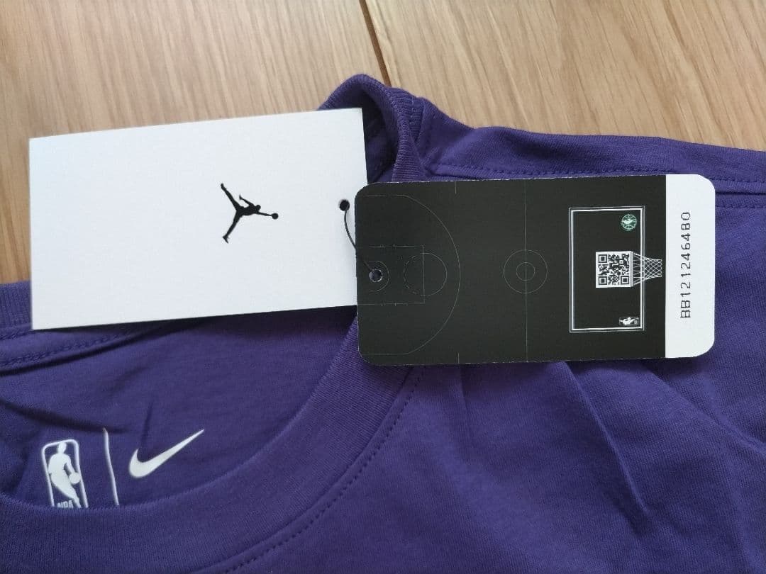 ロサンゼルスレイカ一ズ エッセンシャル ジョーダン NBA Tシャツ