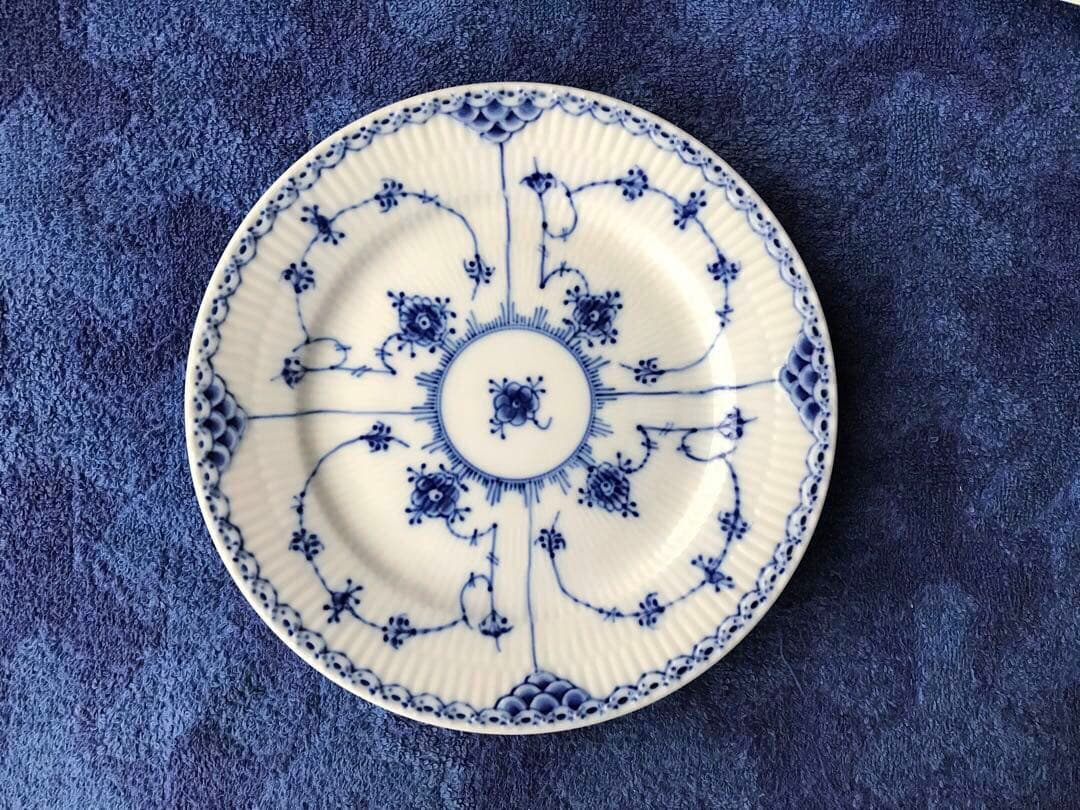ロイヤルコペンハーゲン皿2枚　ブルーフルーテッド ハーフレース(メルカリ専用)