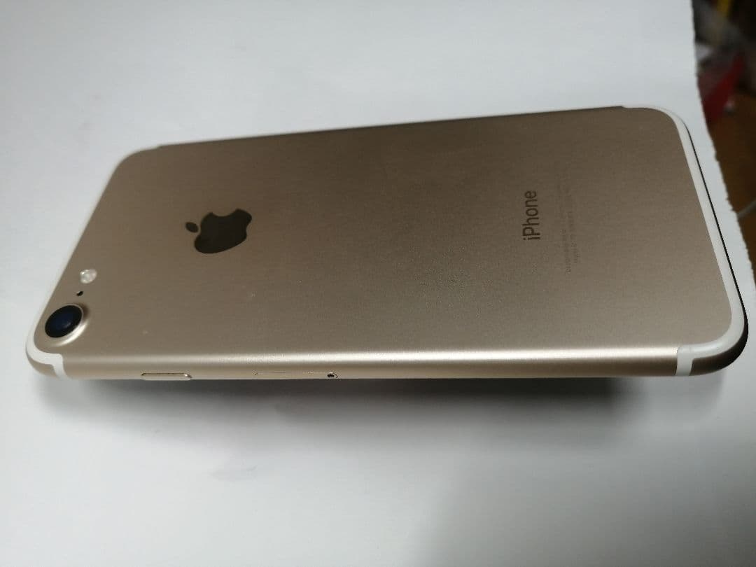 iPhone７128GB バッテリー100%