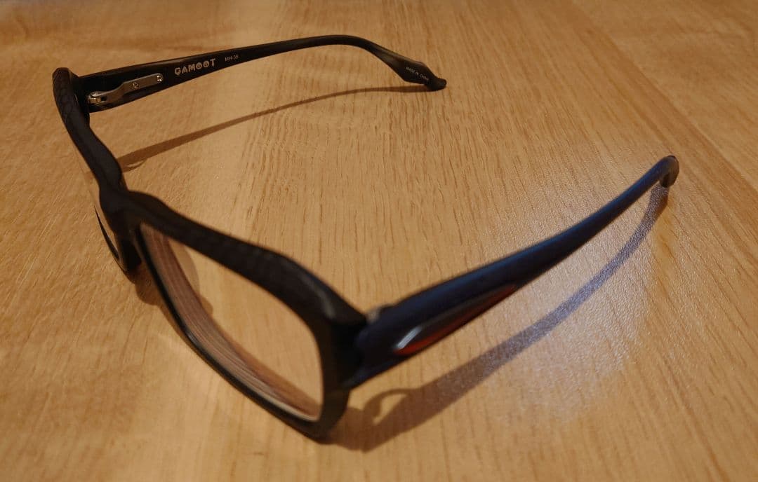 モンスターハンター×ALOOKコラボメガネ　ガムートモデル