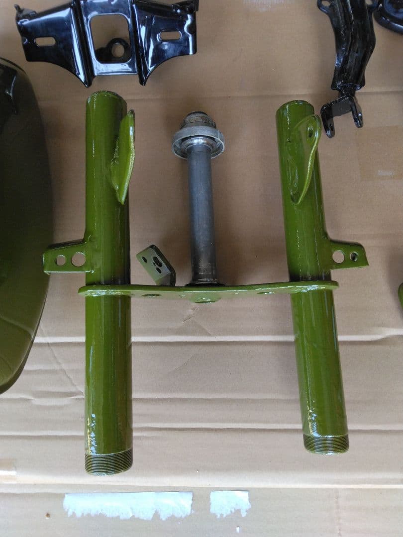 モンキー4l　グリーン タンクセット塗装済みです。