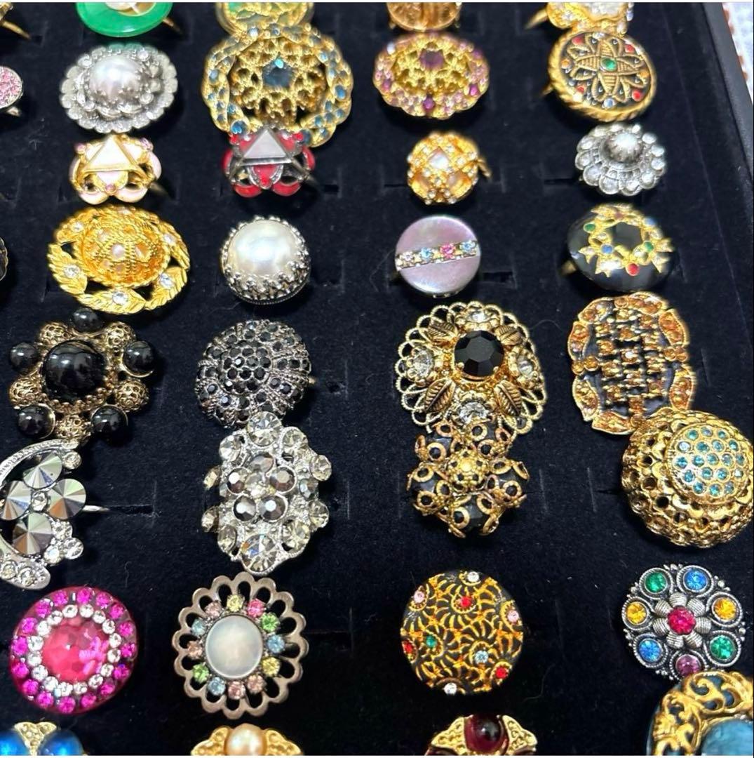 ヴィンテージ　アンティーク　西ドイツ　W.GERMANY 装飾ボタン リング