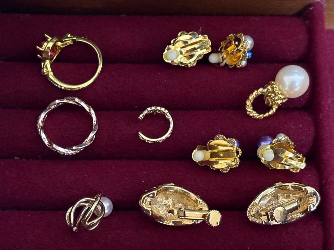 ア*ズ様 整理品・私物ゴールドアクセサリーまとめ