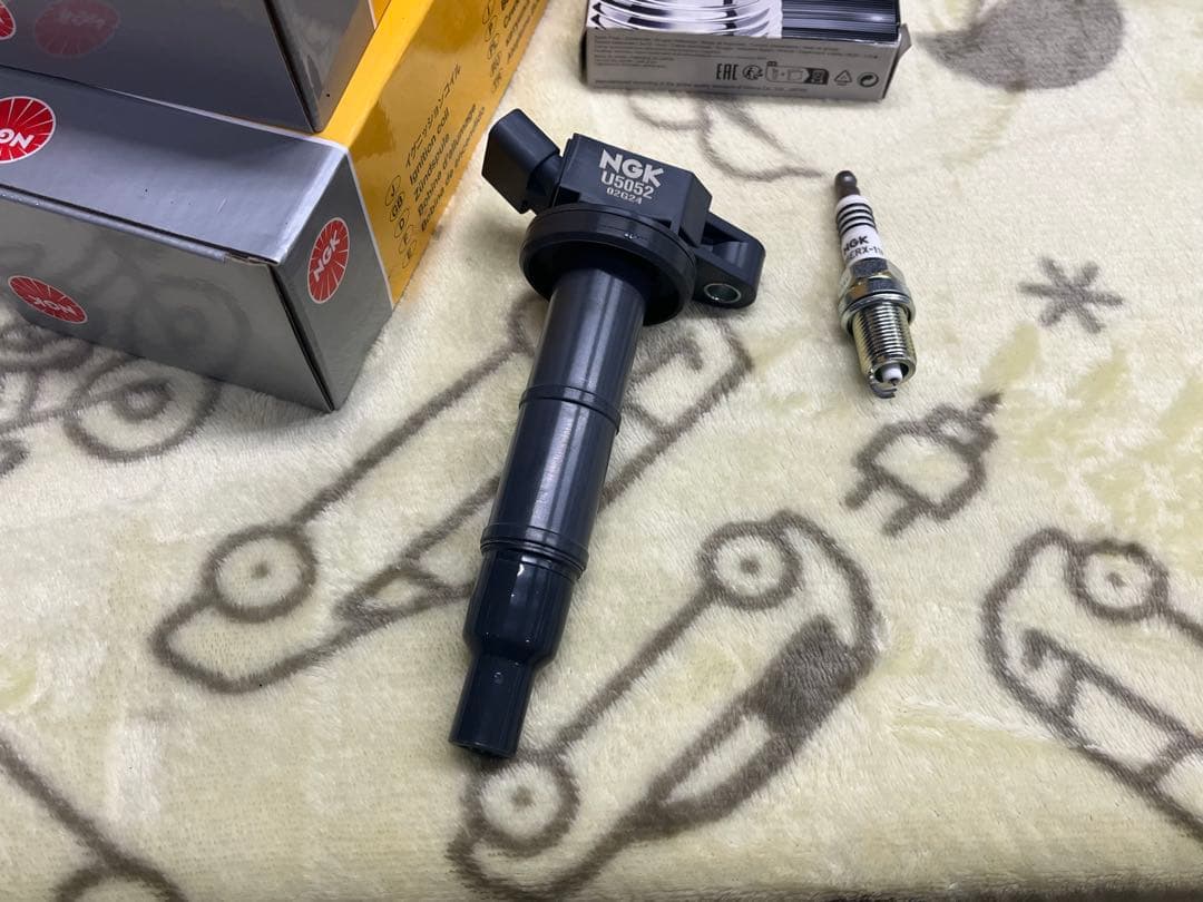 スパークプラグ、イグニッションコイルセット　ヴァンガード　2AZ