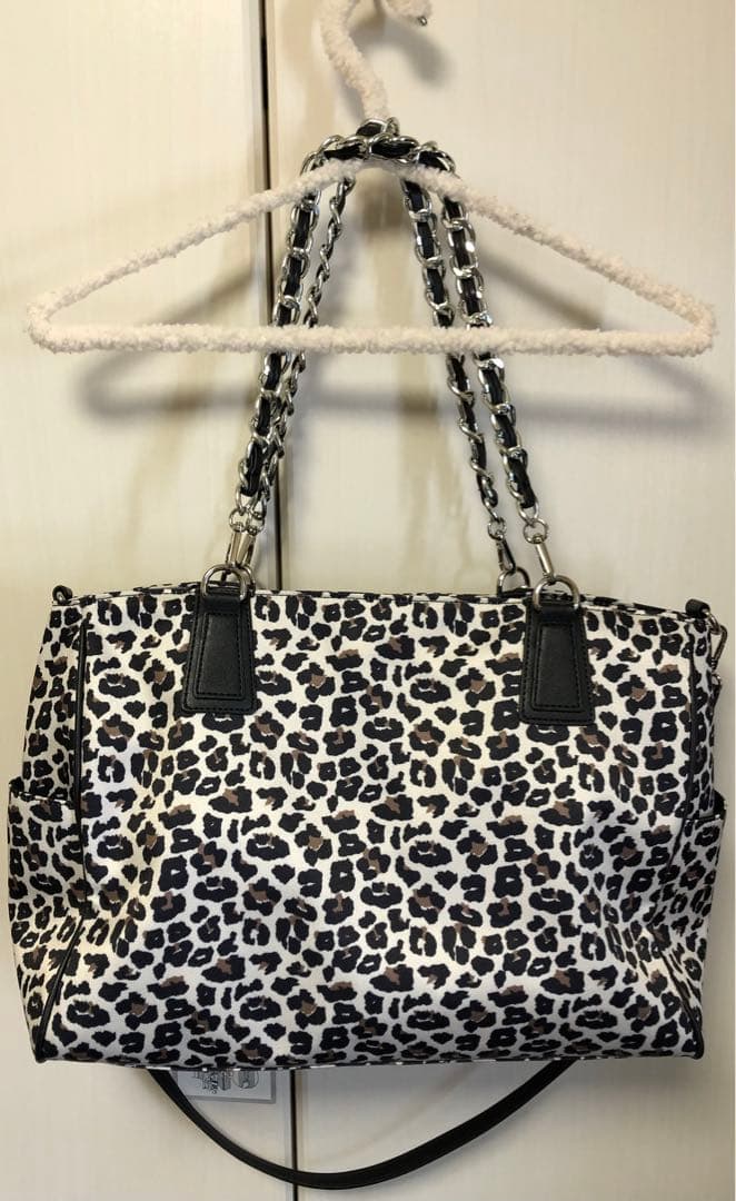 GYDA 店舗限定ノベルティミックス(ヒョウ柄)チャームホワイト付き