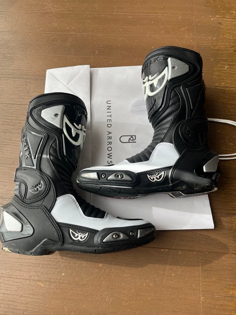 BERIK バイク用ブーツ サイズ40 ブラック/ホワイト