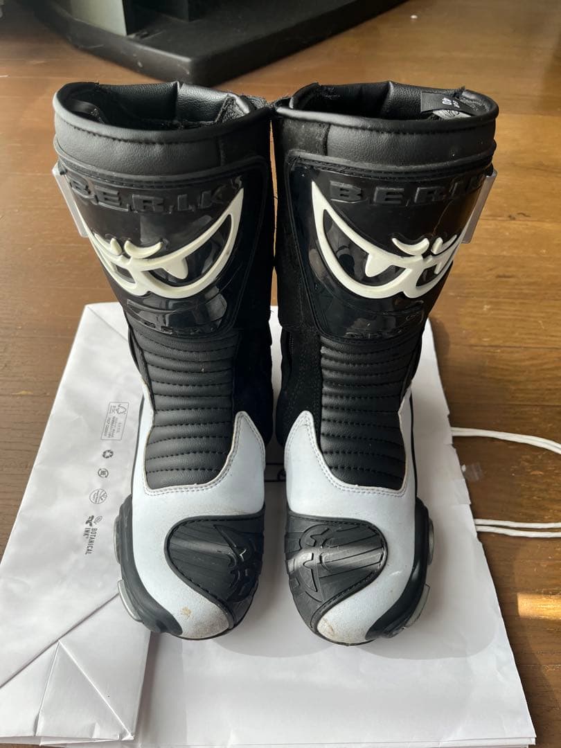 BERIK バイク用ブーツ サイズ40 ブラック/ホワイト