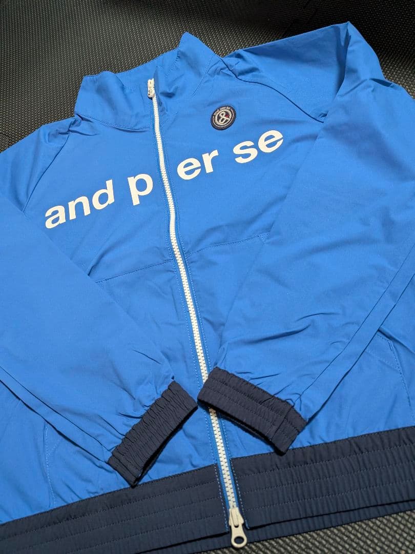 アンパスィジャケットM