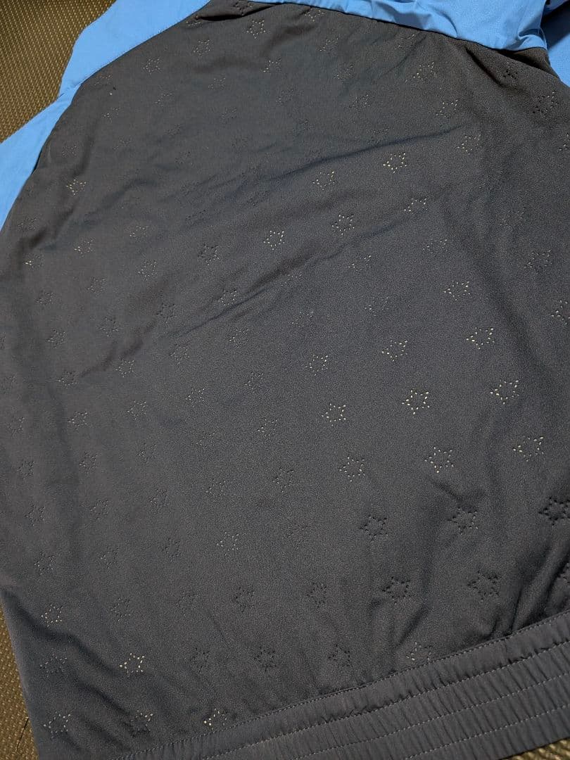 アンパスィジャケットM