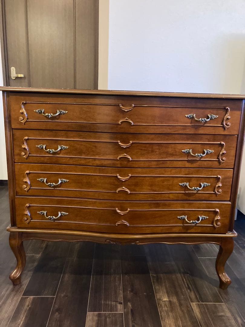 アンティーク猫足チェスト（4段）