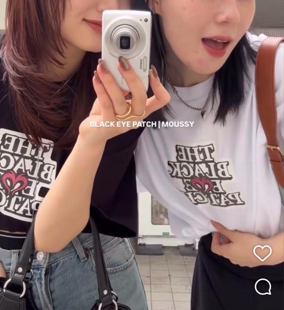 MOUSSY ブラック Tシャツ THE BLACK LOVE PATCH