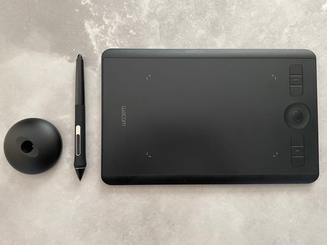 【ミナ】Wacom Intuos Pro Sサイズ PTH-460