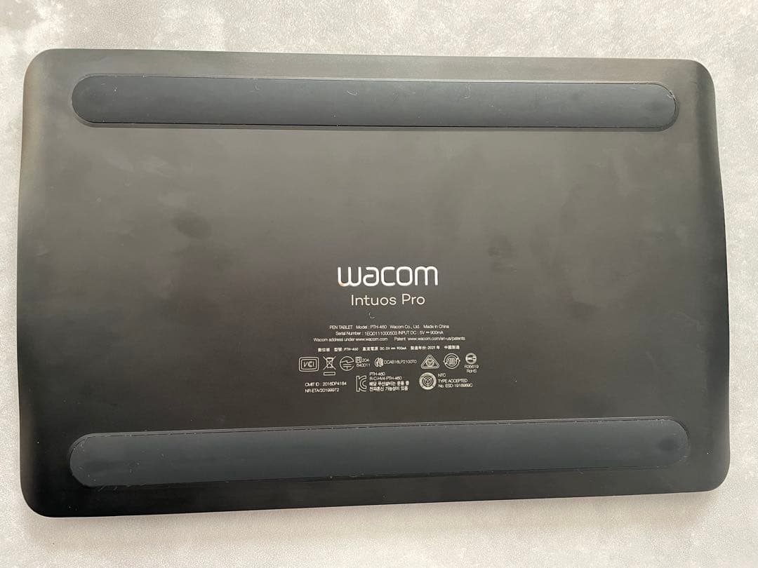 【ミナ】Wacom Intuos Pro Sサイズ PTH-460