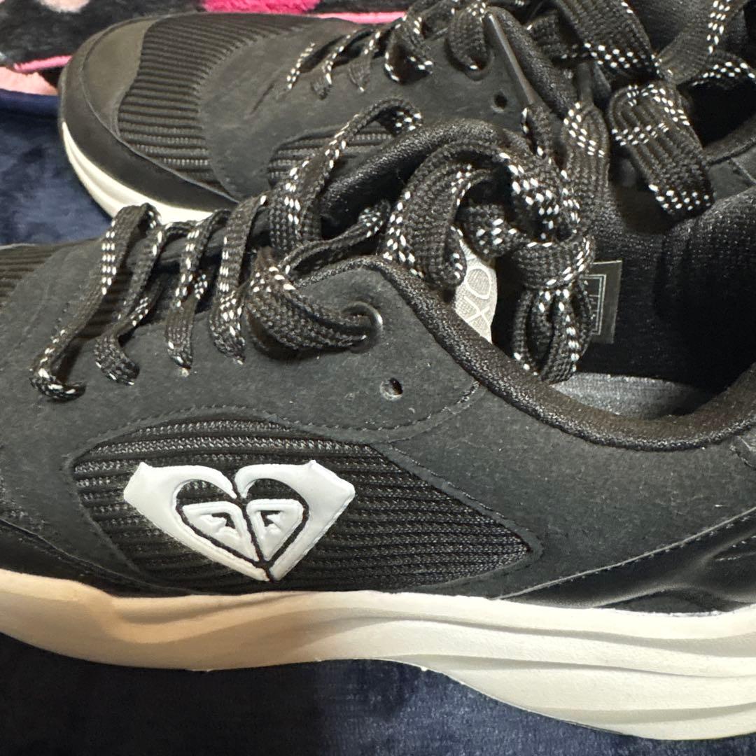 ROXY ブラックメッシュスニーカー