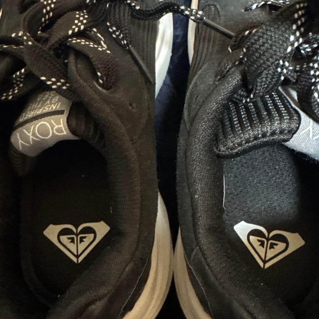 ROXY ブラックメッシュスニーカー