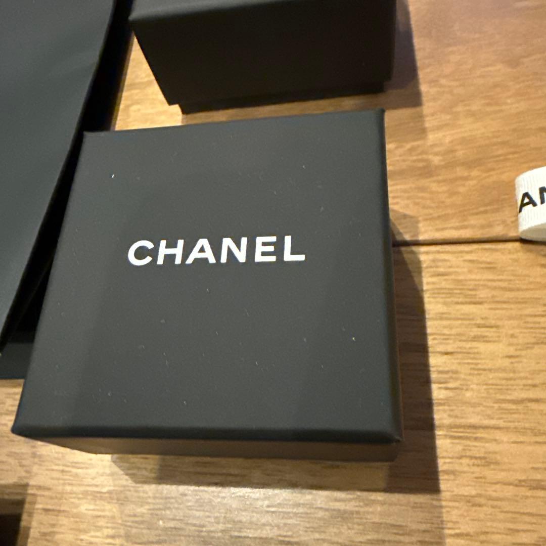 【美品】バラ売り不可　シャネル　ピアスケース　リボン　空箱　紙袋他