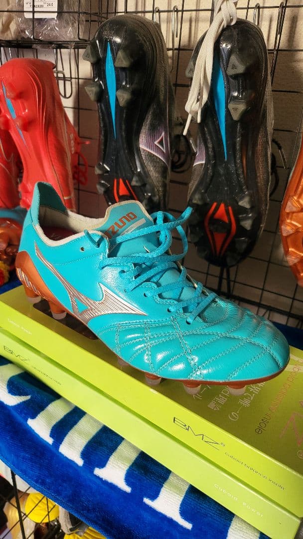 モレリアネオ3エリート【海外エリートモデル】国内未発売 新品未使用