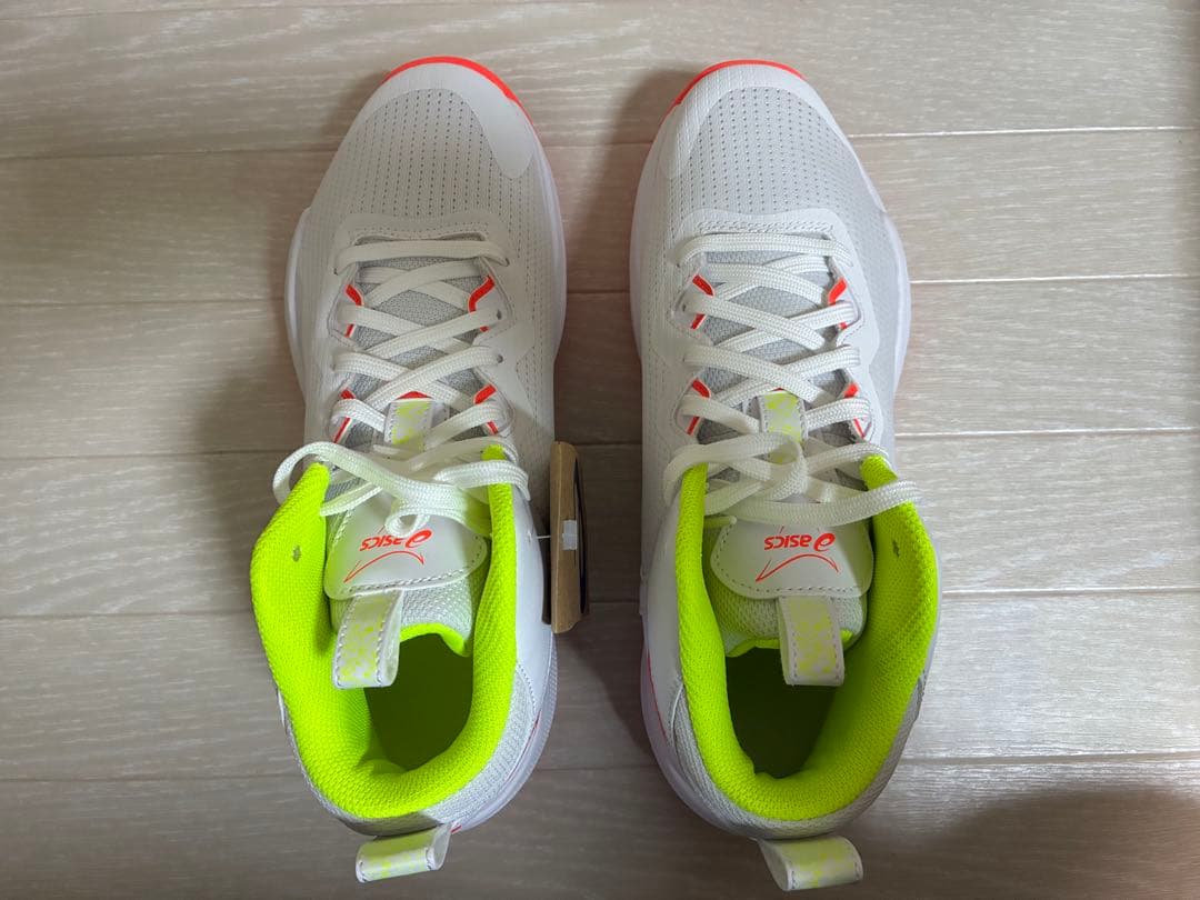 asics キッズ NOVA SURGE 3 GSバスケットボール シューズ