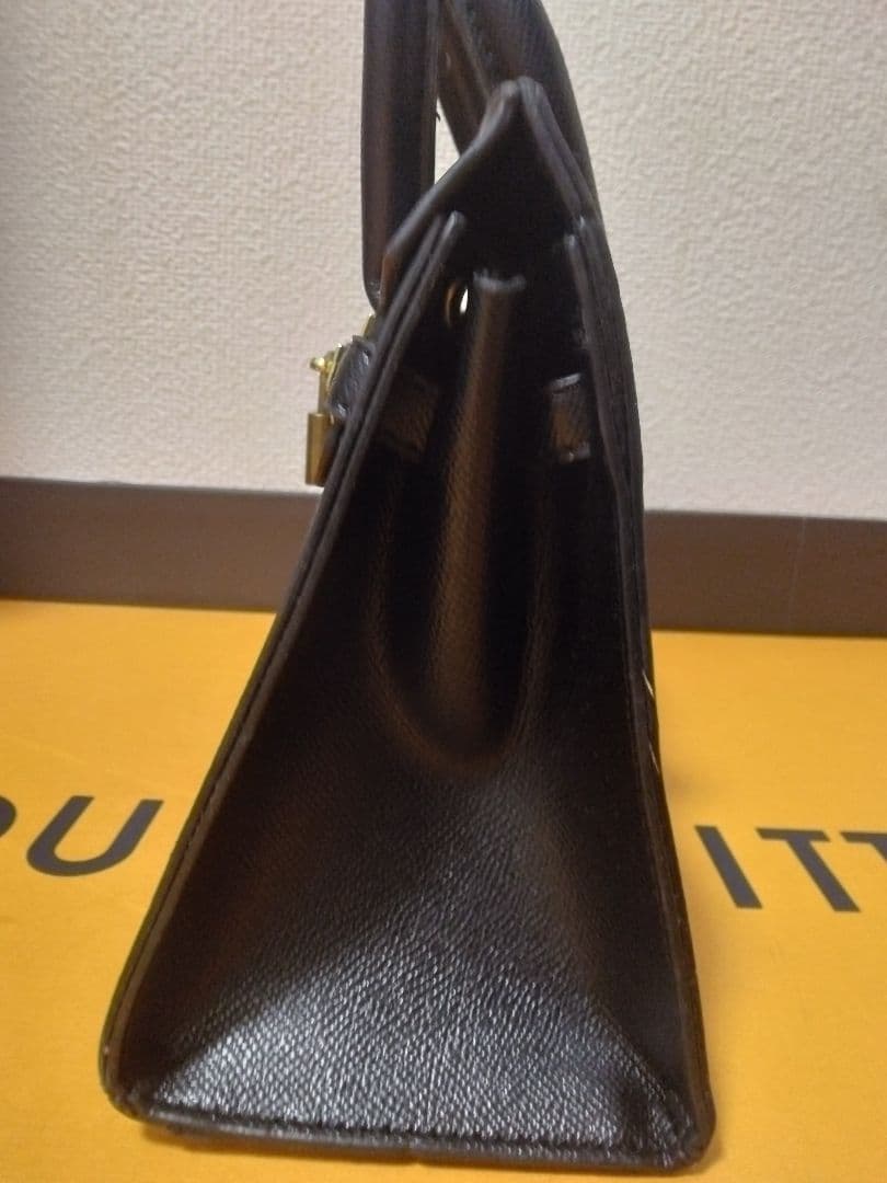 ルイヴィトン南京錠＋おまけノーブランドトートバッグ２５size黒＋ゴールド