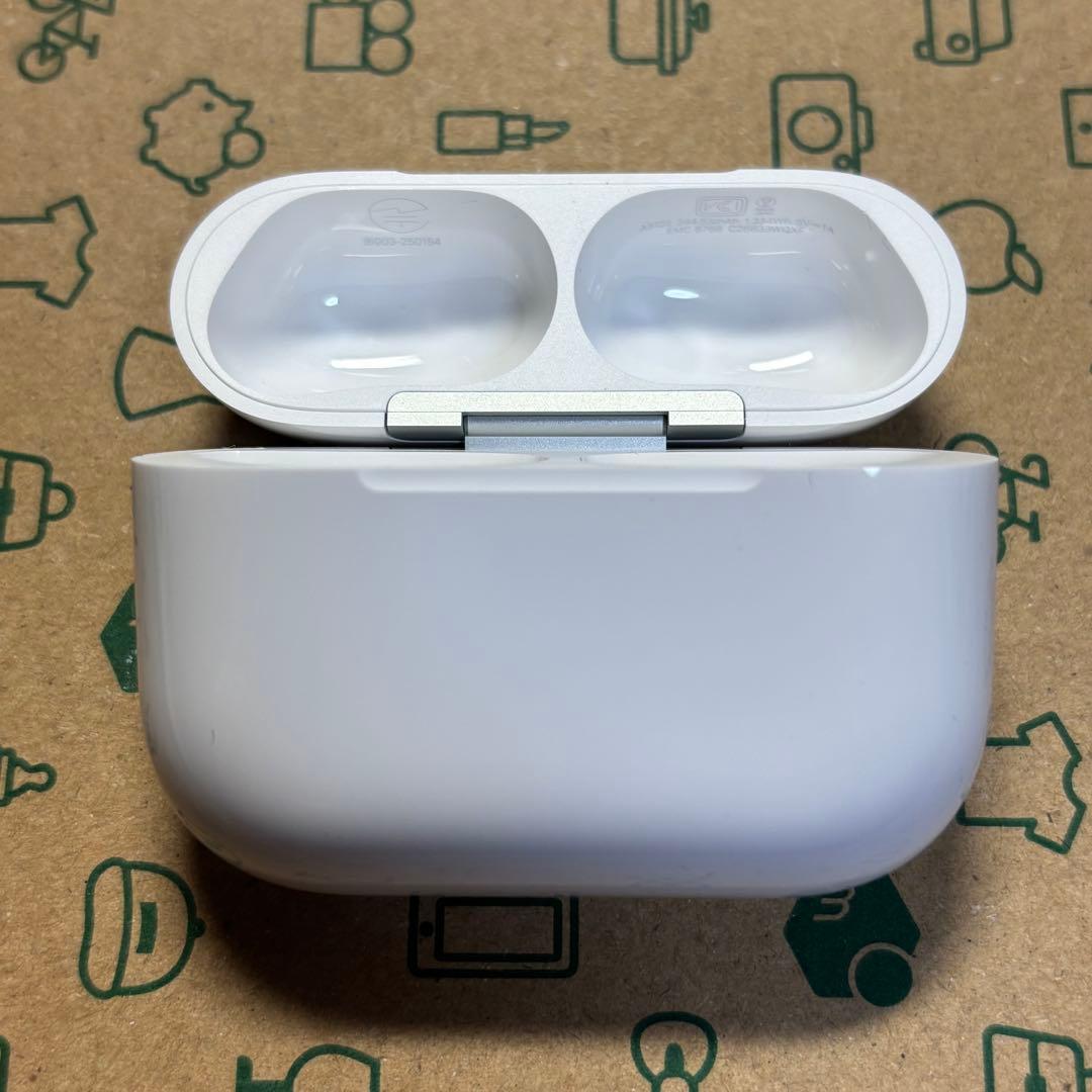 Apple AirPods Pro 第3世代 充電ケース A3122 未使用品