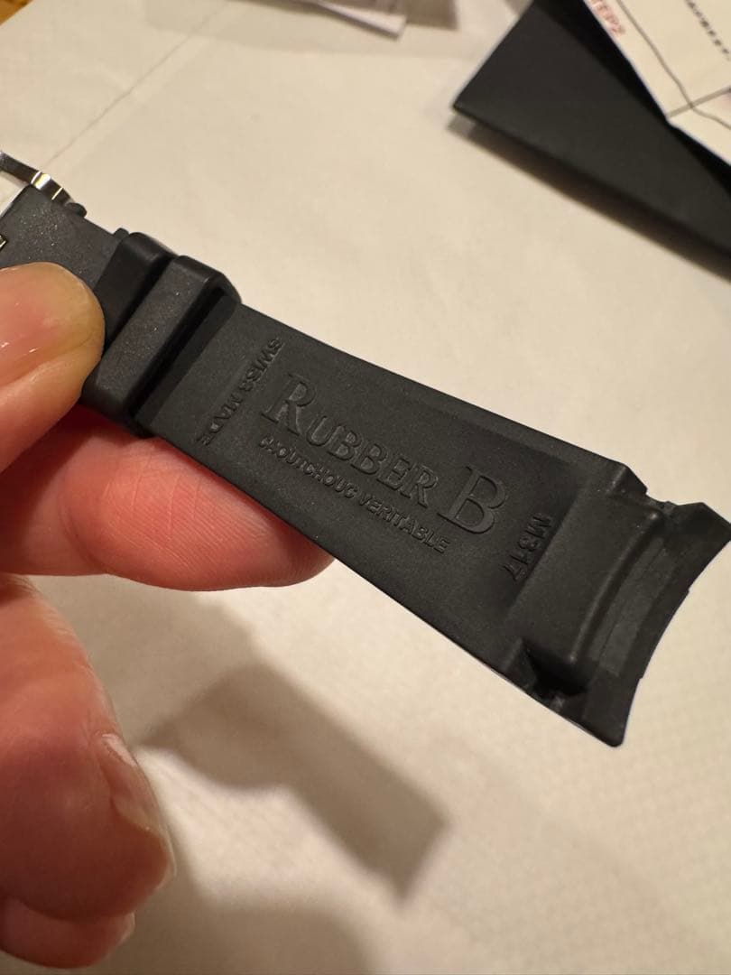 Rubber B ロレックス・ヨットマスター35ミリ用ラバーベルト ブラック