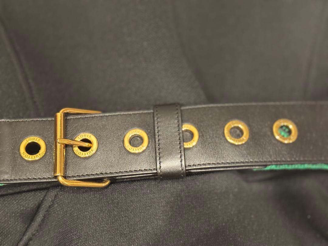 超美品　ルイ・ヴィトン ｜美しいラインが際立つベルト付きワンピース