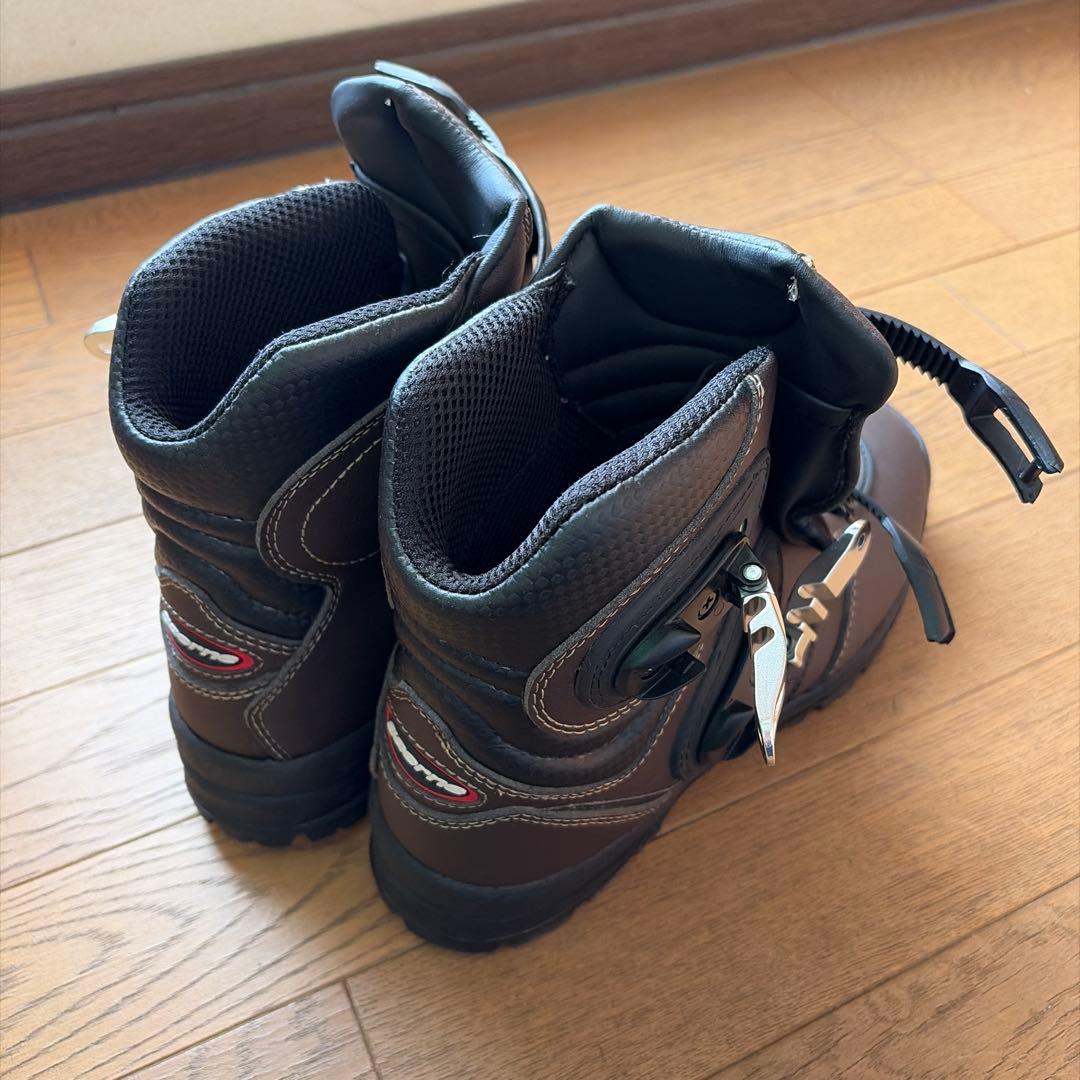 出品は2/11まで‼️ガエルネ　ライディングシューズ　25〜26cm