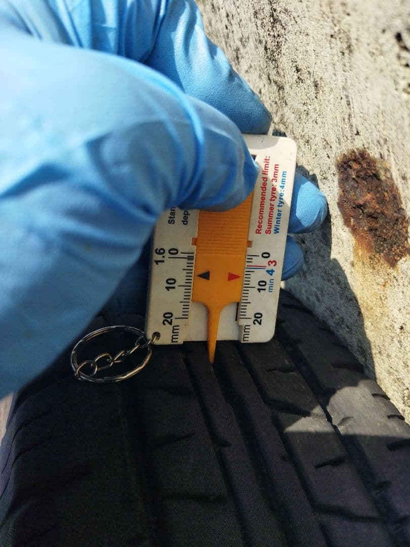 埼玉県深谷市　軽バン　軽トラックホイール　PCD100 145R12 4本セット