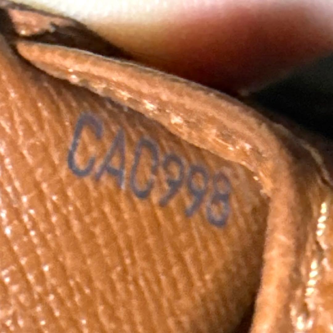 13☆美品☆モノグラム♪マルコ☆2つ折り財布★ポケット有