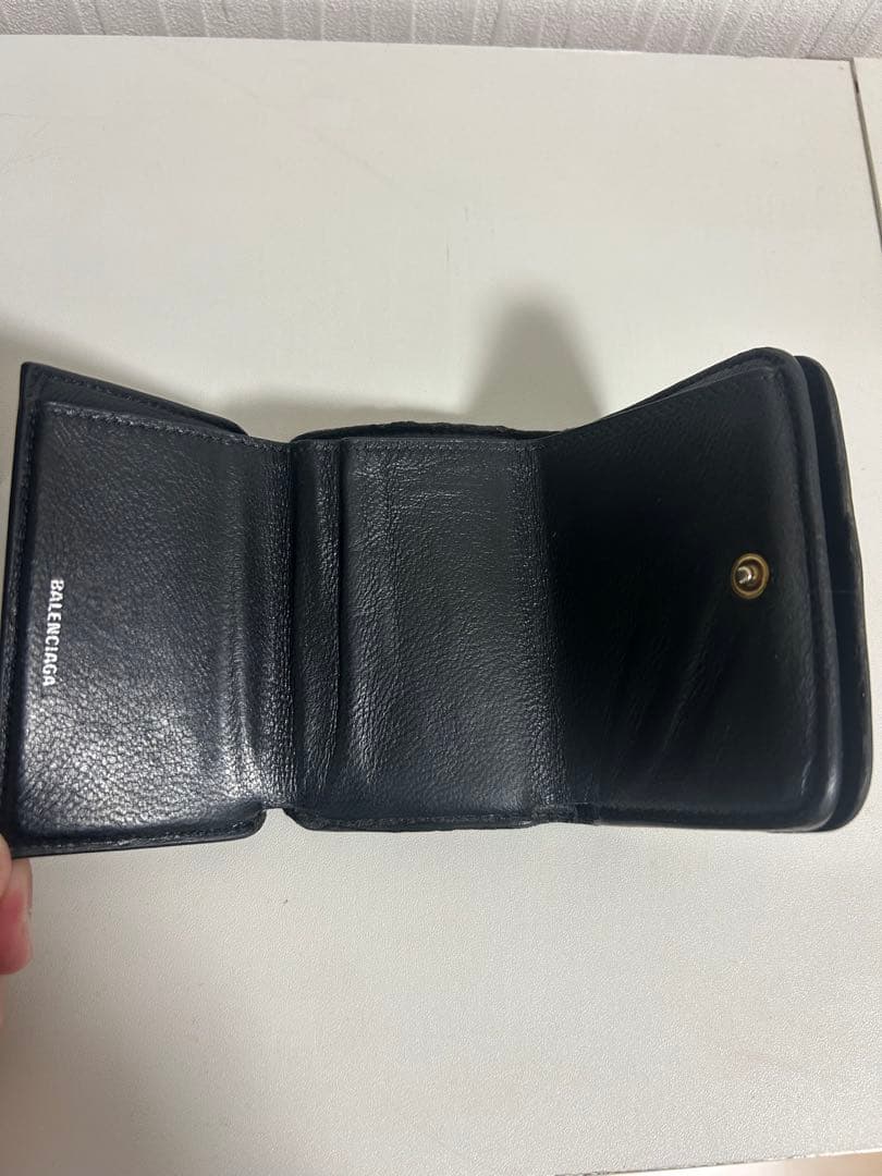 BALENCIAGA 三つ折り財布 黒 レザー