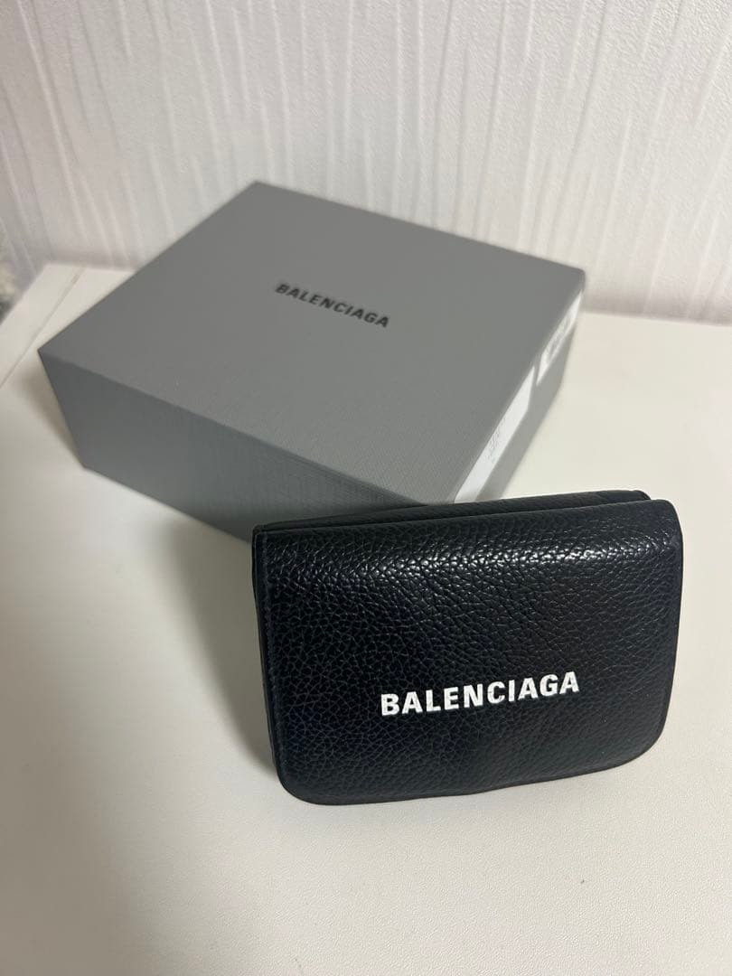 BALENCIAGA 三つ折り財布 黒 レザー