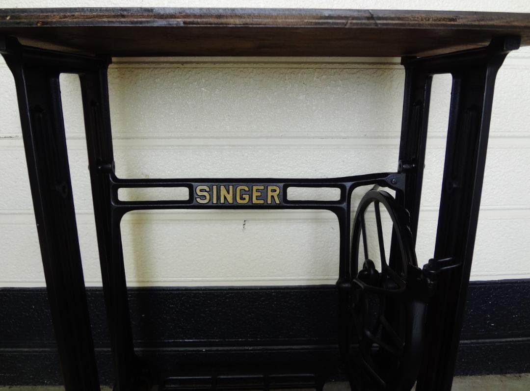 【アンティーク】SINGER　シンガー　足踏みミシン　ミシン台 　鉄製　デスク