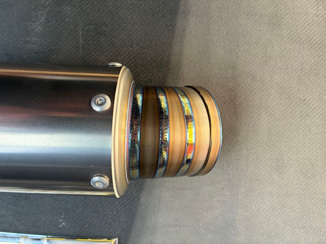 MAVERICK マフラー