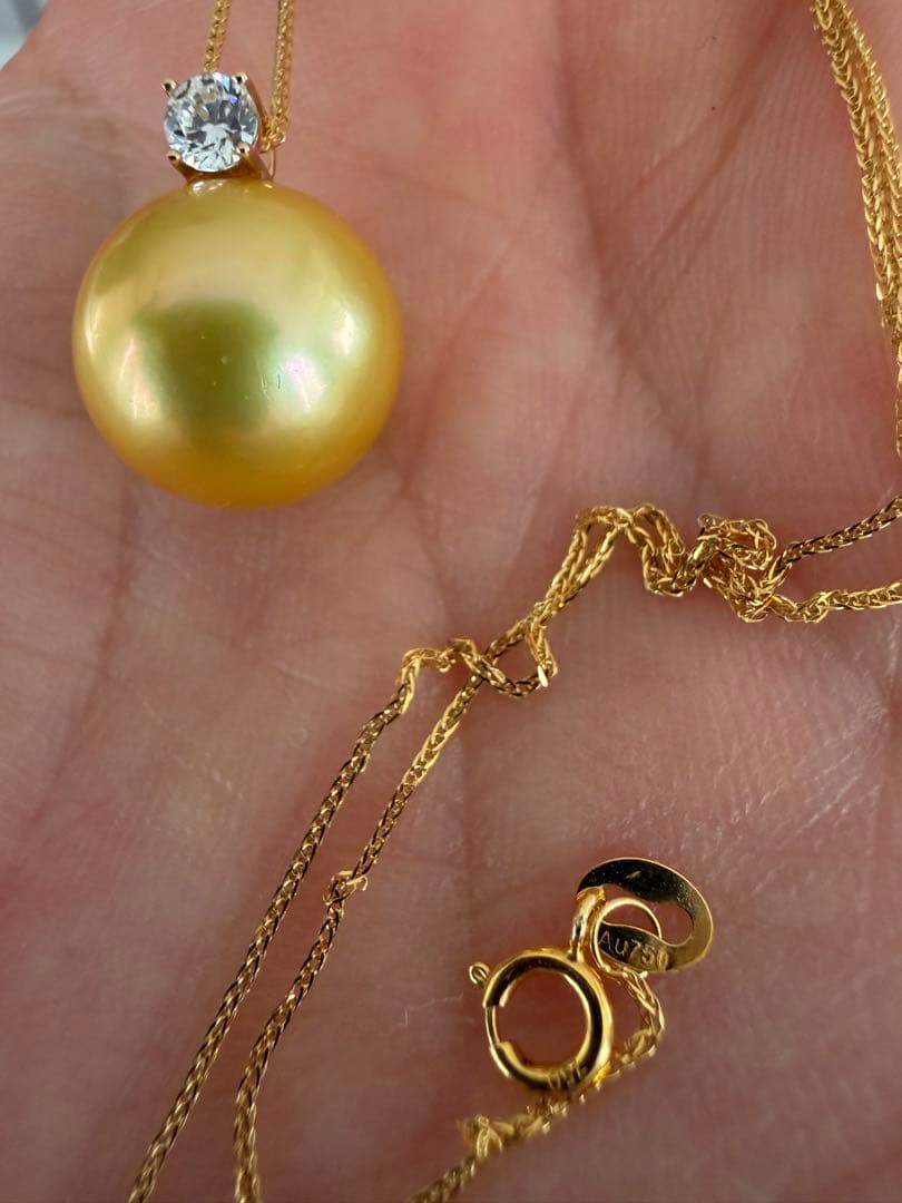 南洋白蝶真珠ゴールドネックレス、18k金、10.5-11mm、最終値下げ！