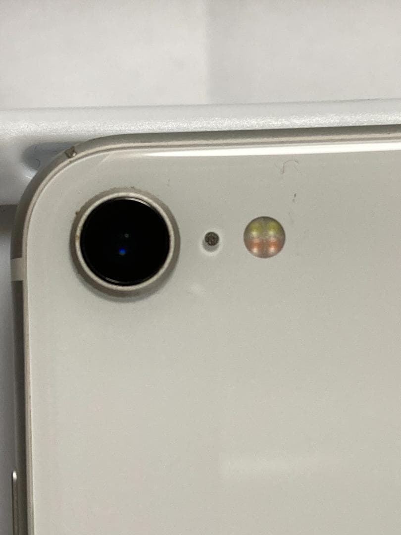 【画面割等ジャンク】Apple iPhone SE (第2世代) 白 64GB