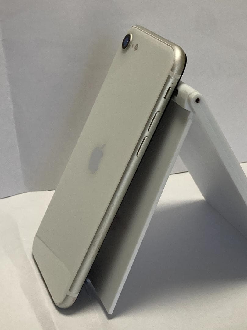 【画面割等ジャンク】Apple iPhone SE (第2世代) 白 64GB