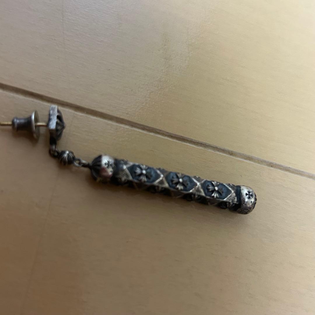 【CHROME HEARTS(クロムハーツ)】ダングルピラミッドプラスピアス