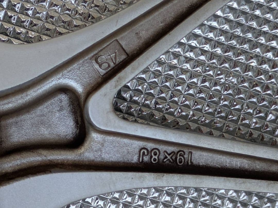 RS0927さん専用　レイズ ホムラ 19インチ　8J 48　1本目